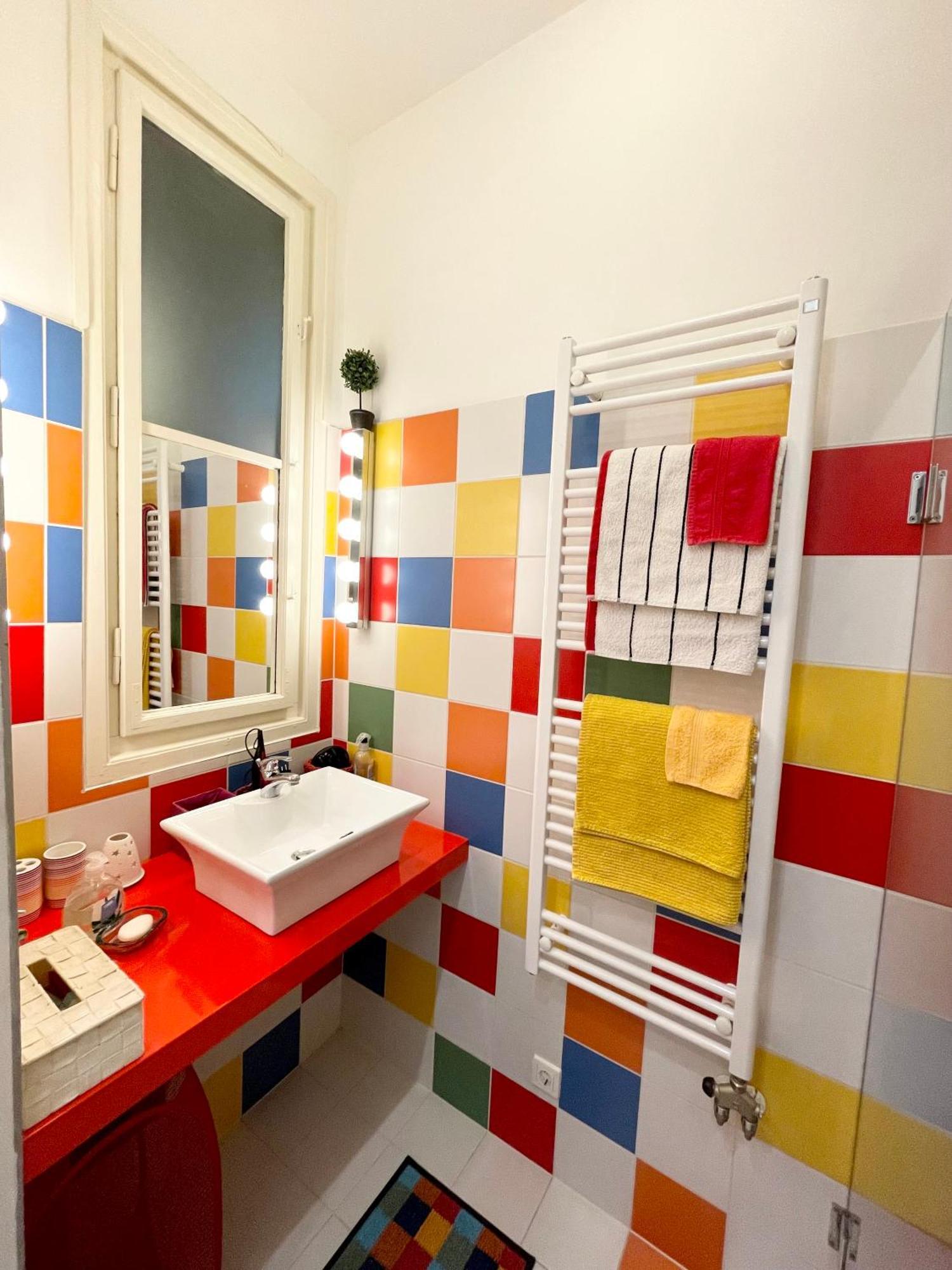 Rainbow Pearl Apartment At St Stephen' S Basilica บูดาเปสต์ ภายนอก รูปภาพ
