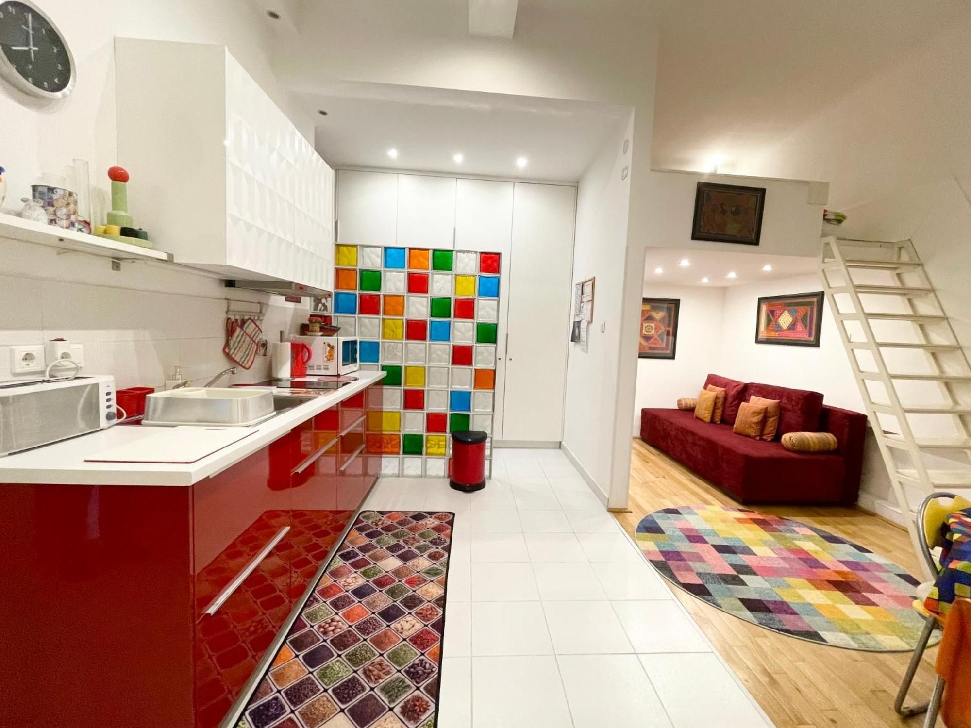 Rainbow Pearl Apartment At St Stephen' S Basilica บูดาเปสต์ ภายนอก รูปภาพ